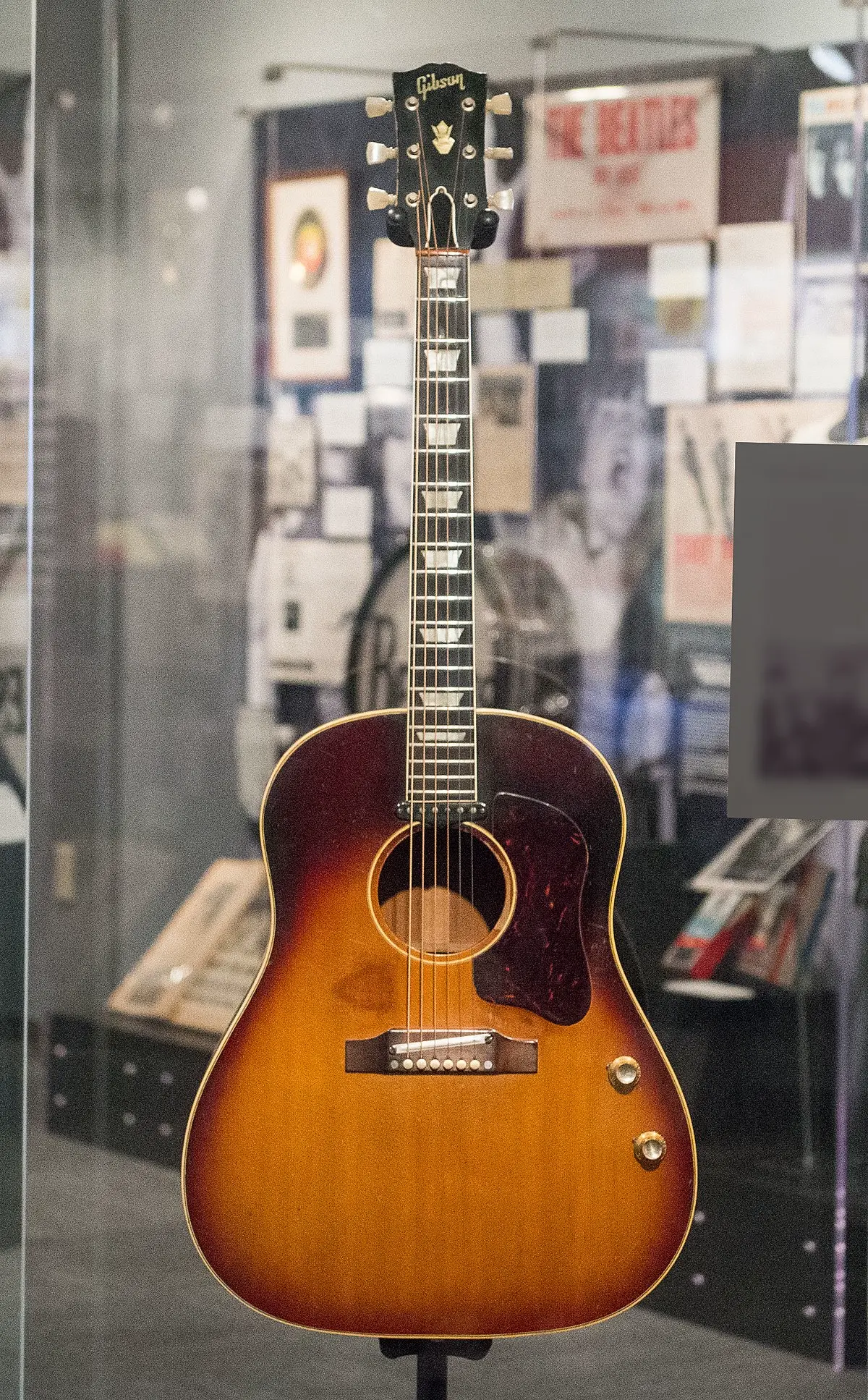 la guitare gibson de john lennon